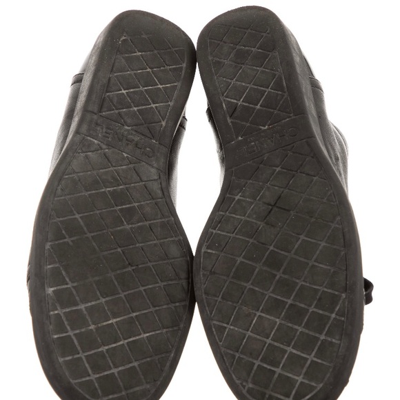 Chanel Leather Sneakers (DISCOUNTED!) - Picture 3 of 5
